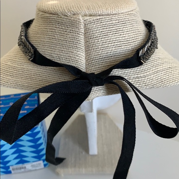 Stella & Dot Emma Embroidered Necklace - Picture 2 of 3